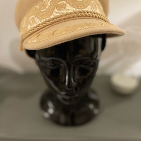 Lack of color sailor hat - Picture 3 of 4